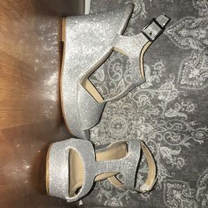 Rampage silver glitter wedges